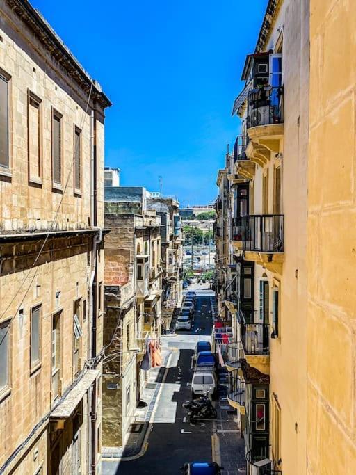 Lovely 1- Bedroom Apartment In Floriana ภายนอก รูปภาพ